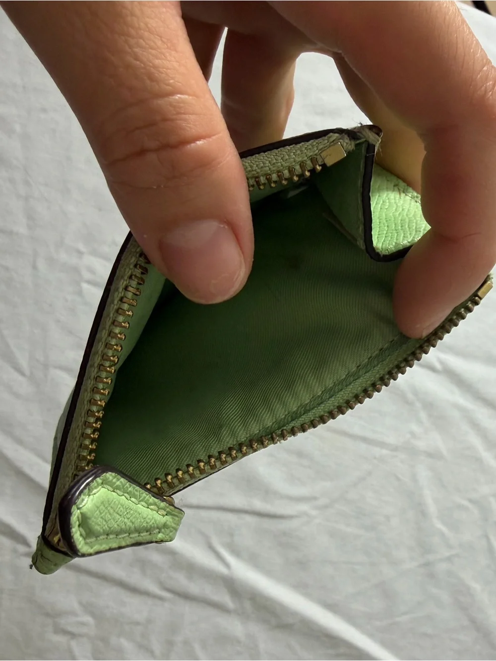 Small green card/key wallet